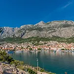 Tara - By Guide Apartment Makarska