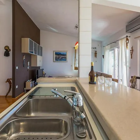 Apartment Tara - By Guide *